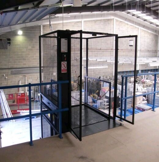 Cargo Lift -Industrial Load Ride. METRO LIFT, Capacity 1 Ton.lift height: 4.5 m